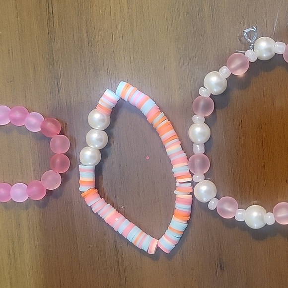 Bracelets - Picture 2 of 2